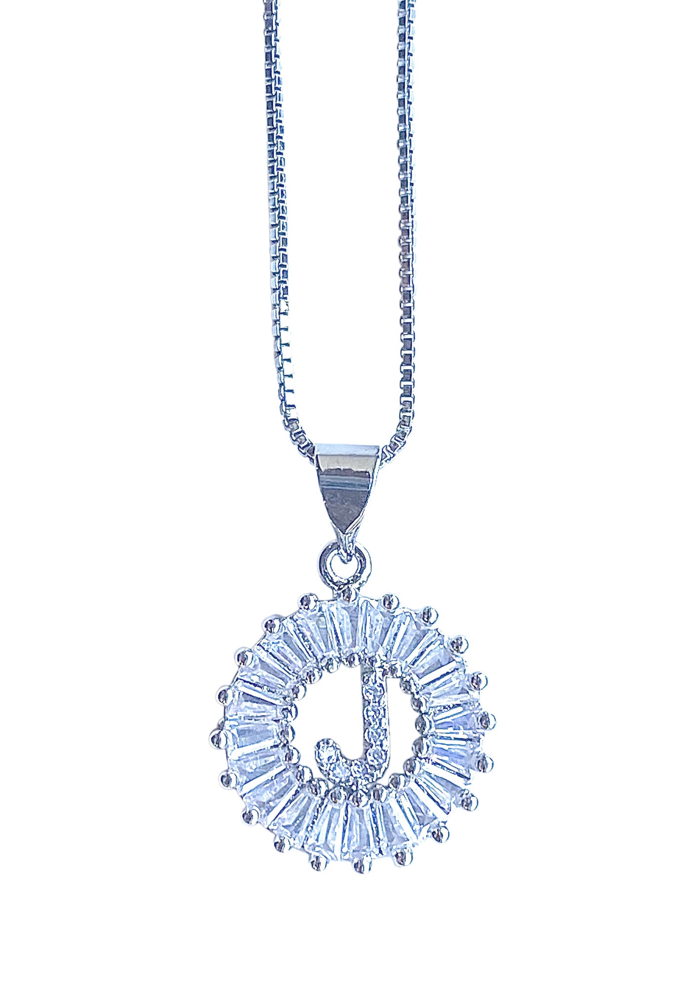 Circular initial necklace 2025